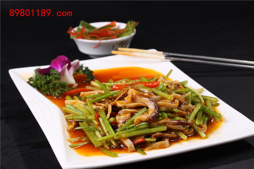 小炒素香菇